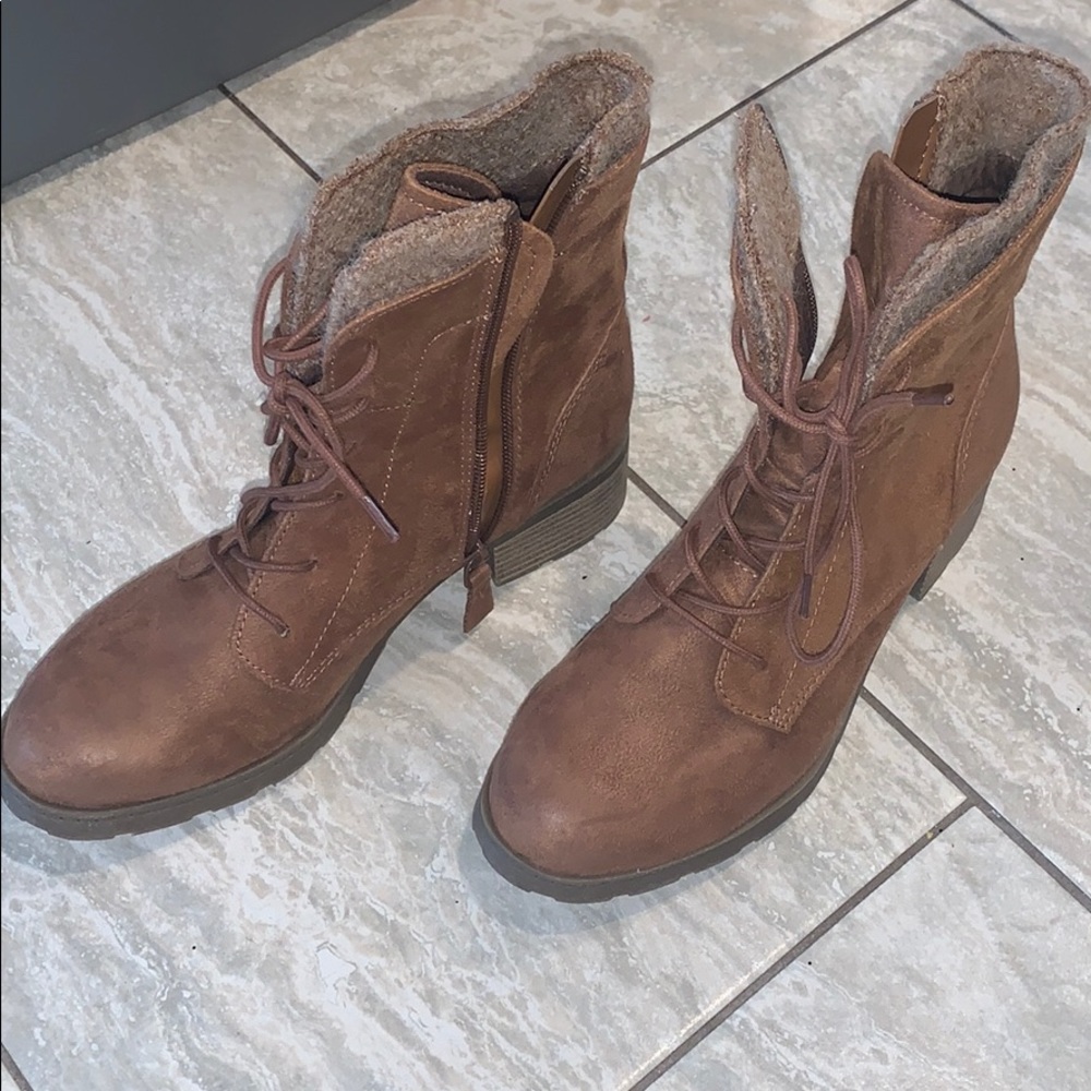 Super comfy mini combat boots